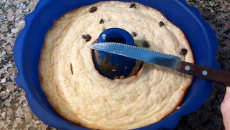 Budín de pan tradicional a la naranja Receta de budín de pan tradicional con un truco: saborizado a la naranja. Se cocina 15 minutos solo en el microondas ¡nunca falla!